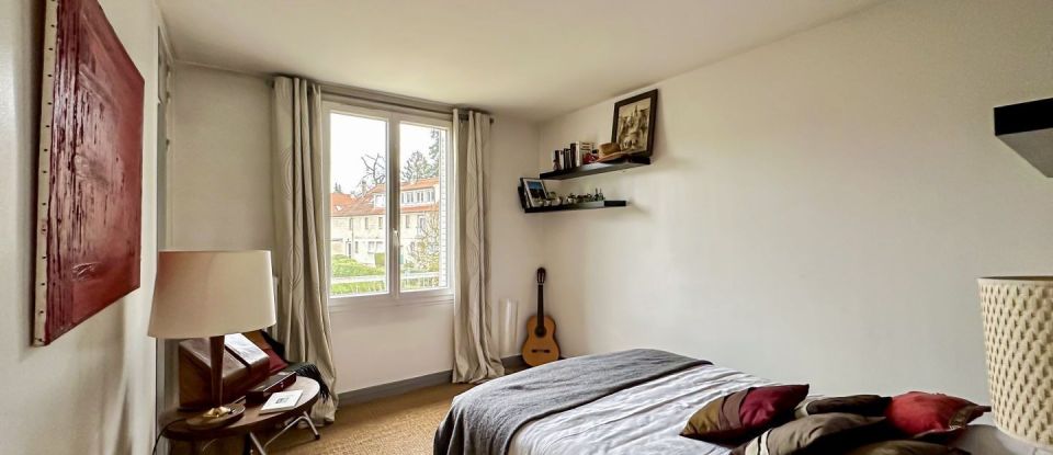 House 8 rooms of 173 m² in La Celle-Saint-Cloud (78170)