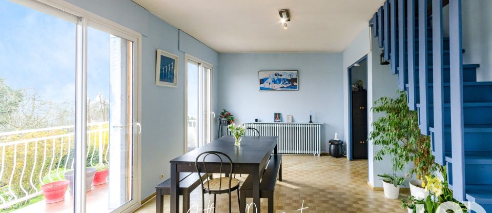 House 5 rooms of 102 m² in Vaux-sur-Seine (78740)