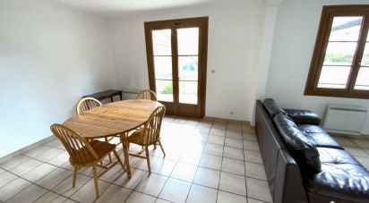 House 4 rooms of 90 m² in Saint-Pierre-lès-Nemours (77140)
