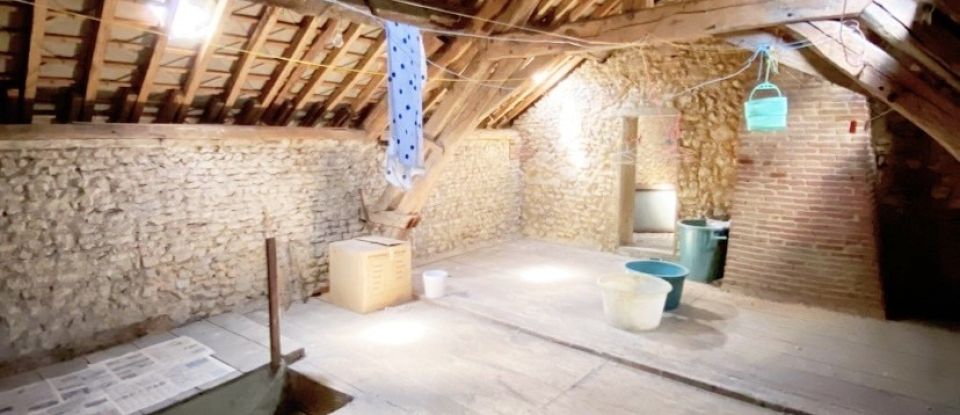 Village house 3 rooms of 100 m² in Moulins-la-Marche (61380)