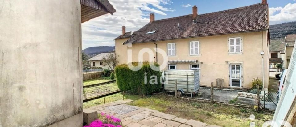 Traditional house 6 rooms of 135 m² in Cernon (39240)