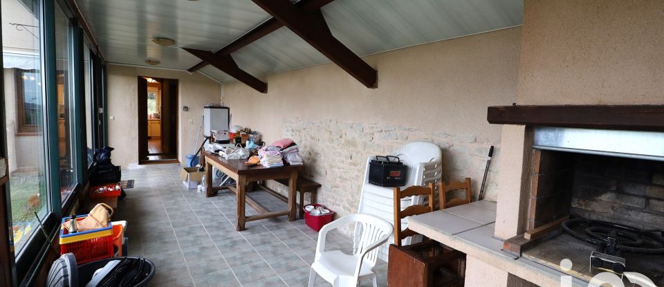 Traditional house 5 rooms of 119 m² in Sussat (03450)