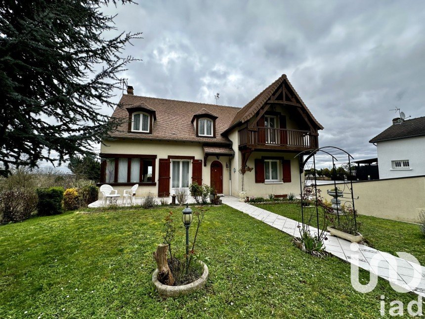 Maison traditionnelle 6 pièces de 156 m² à Limeil-Brévannes (94450)