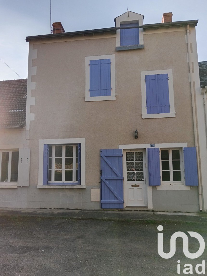 House 4 rooms of 87 m² in Saint-Marcel (36200)