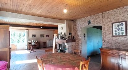 House 6 rooms of 137 m² in Longèves (17230)
