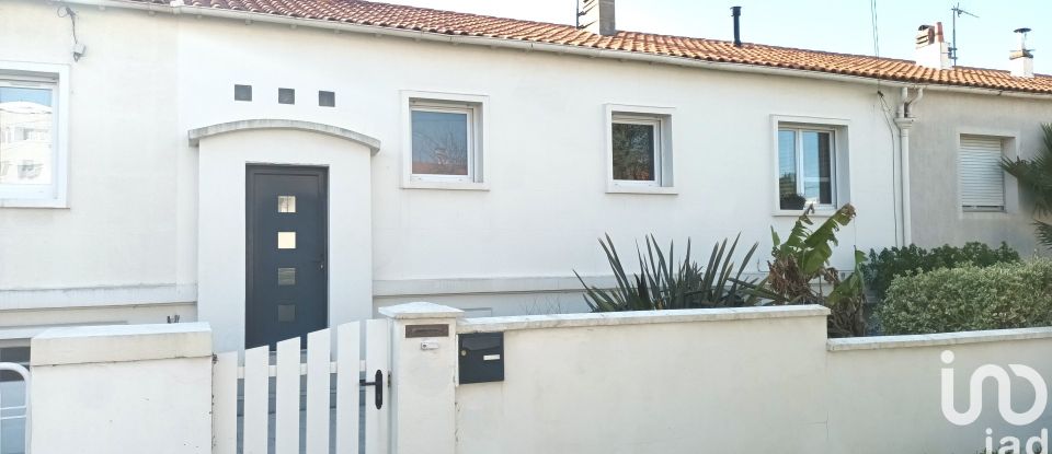 Town house 5 rooms of 115 m² in La Rochelle (17000)