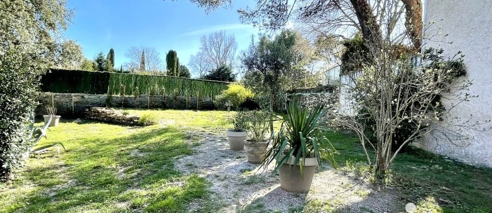House 6 rooms of 140 m² in Bollène (84500)