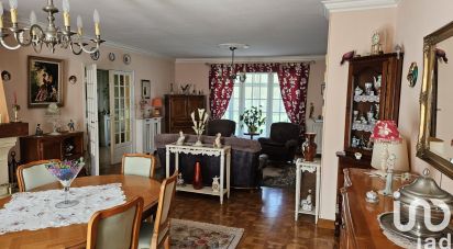 Traditional house 3 rooms of 126 m² in Saint-Pey-de-Castets (33350)
