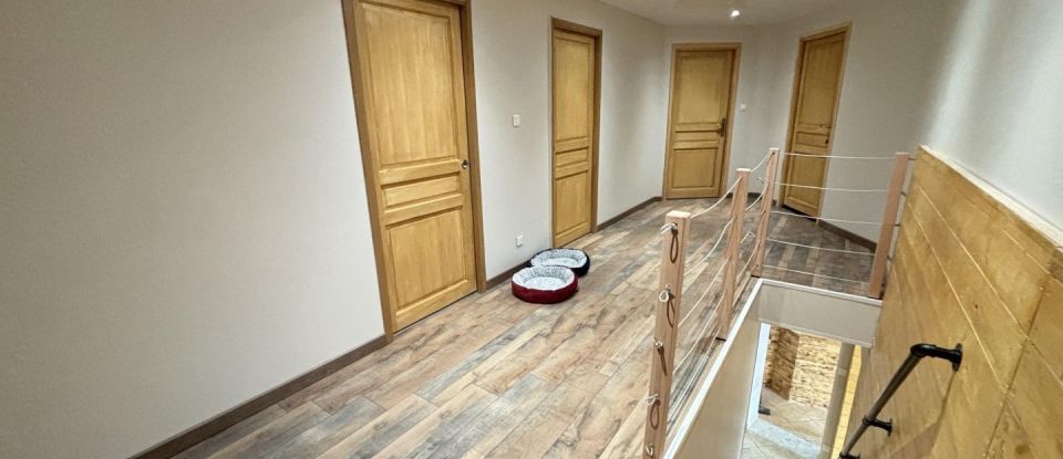 House 7 rooms of 170 m² in Sommancourt (52130)
