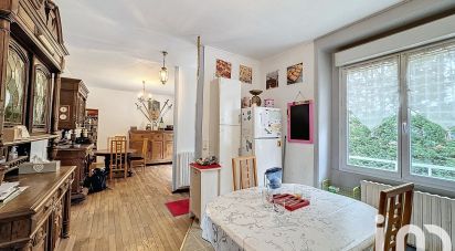 Maison traditionnelle 7 pièces de 113 m² à Carentoir (56910)