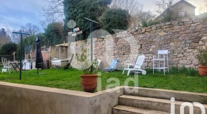 House 5 rooms of 121 m² in Montluçon (03100)