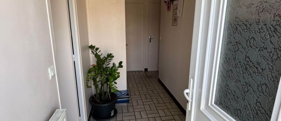 House 3 rooms of 71 m² in Châtellerault (86100)