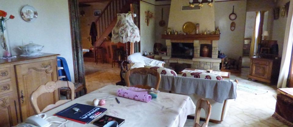 House 5 rooms of 120 m² in Jaulgonne (02850)