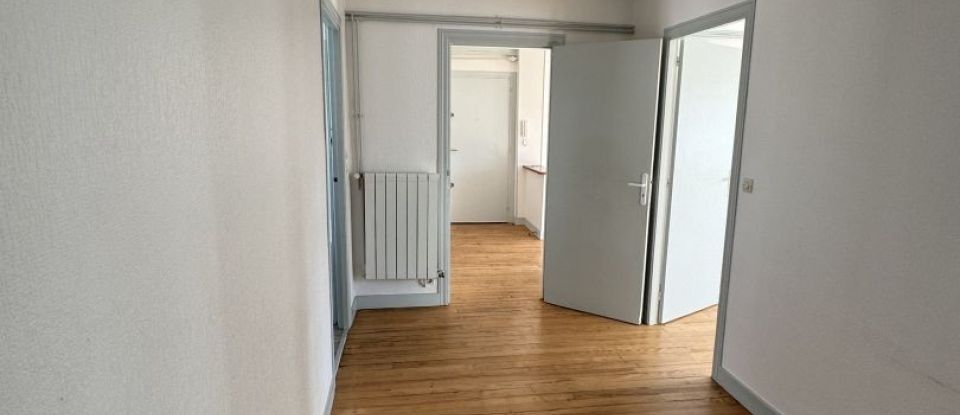 Apartment 4 rooms of 82 m² in Royan (17200)