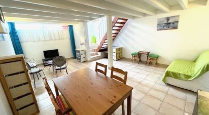 Appartement 2 pièces de 65 m² à Sanary-sur-Mer (83110)