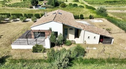 House 6 rooms of 156 m² in Mondragon (84430)