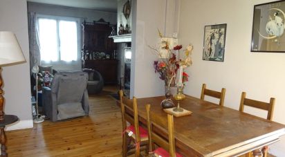 House 5 rooms of 98 m² in Idaux-Mendy (64130)