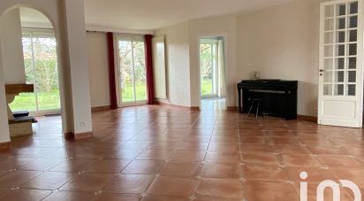 Traditional house 7 rooms of 170 m² in Le Taillan-Médoc (33320)