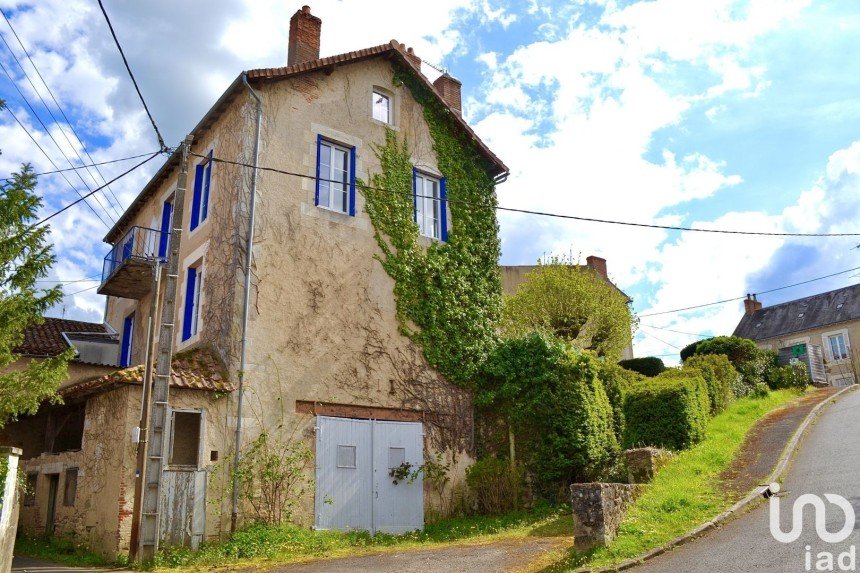 House 6 rooms of 147 m² in Montmorillon (86500)