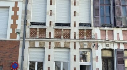 Maison traditionnelle 7 pièces de 129 m² à Saint-Quentin (02100)