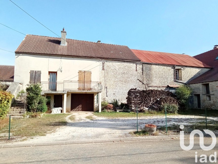 Village house 3 rooms of 75 m² in Jully (89160)