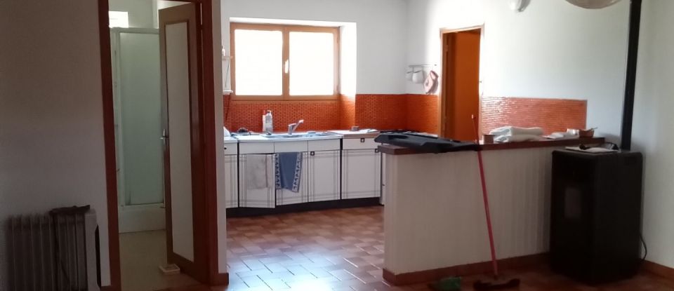 Village house 3 rooms of 75 m² in Jully (89160)