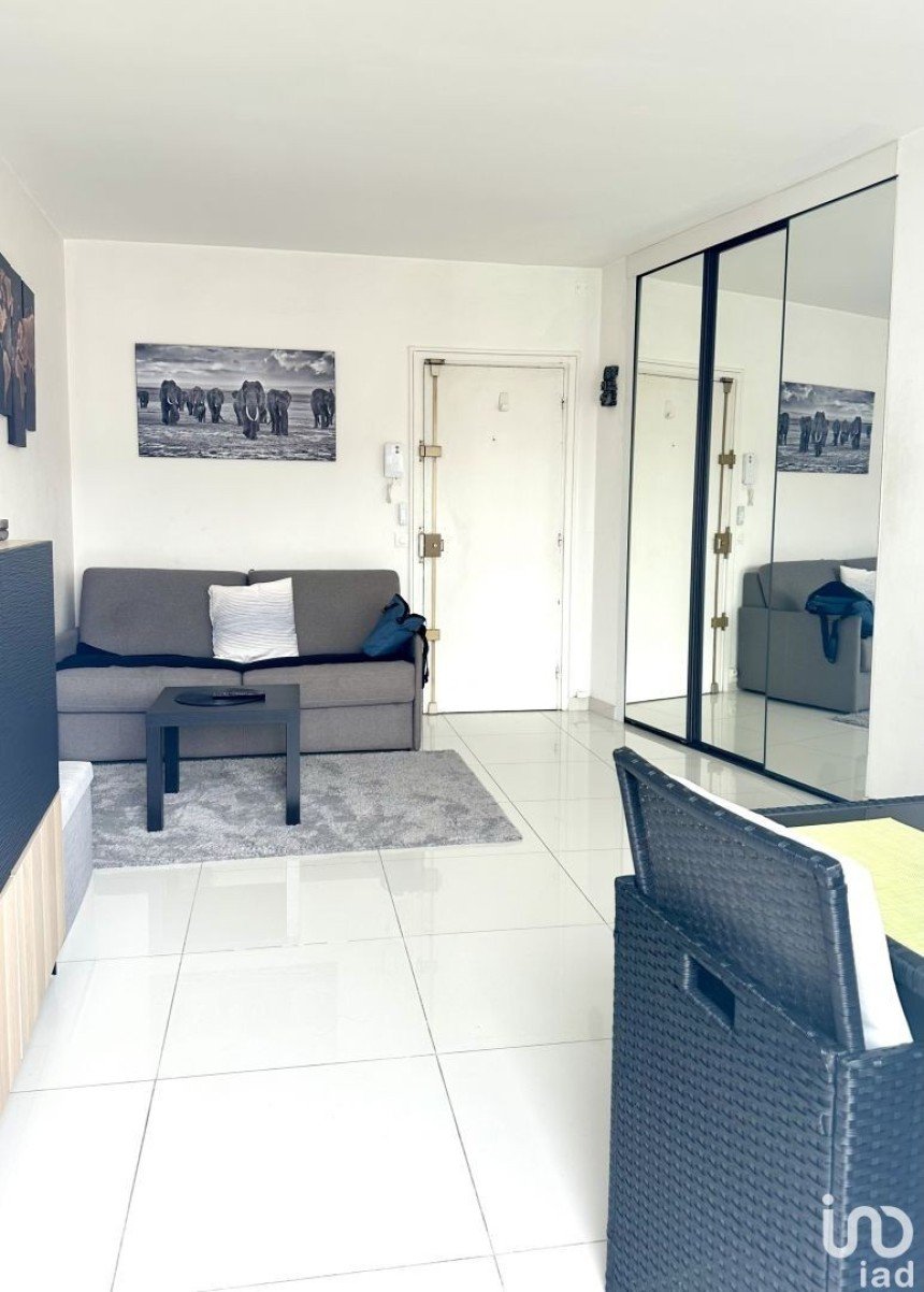 Apartment 1 room of 25 m² in Paris (75014)