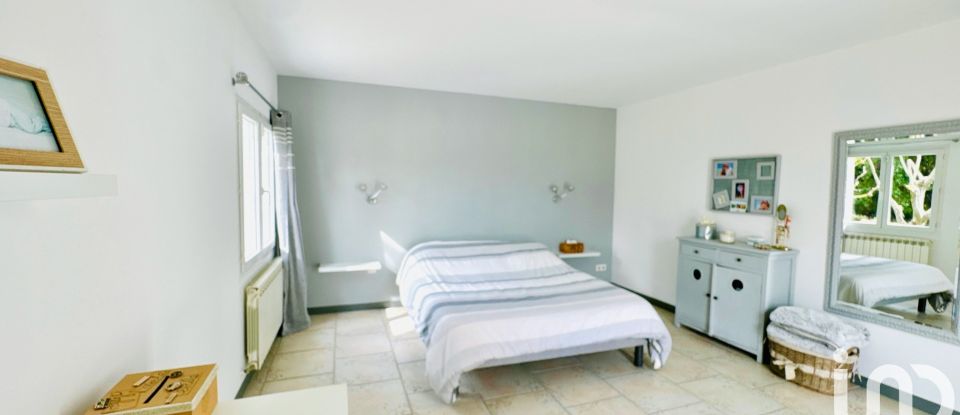 Traditional house 4 rooms of 200 m² in Entraigues-sur-la-Sorgue (84320)