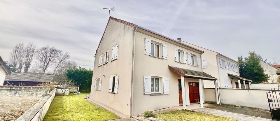 House 7 rooms of 160 m² in Melun (77000)