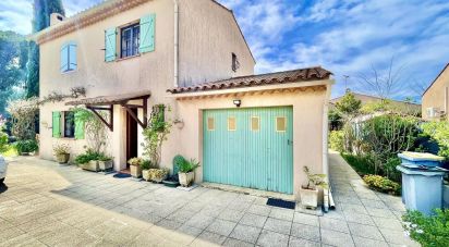 House 4 rooms of 102 m² in Fréjus (83600)