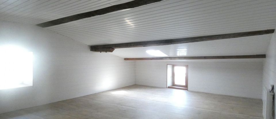 Maison 7 pièces de 153 m² à La Mothe-Saint-Héray (79800)