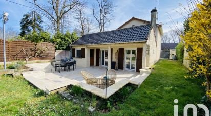 House 6 rooms of 133 m² in Dammarie-les-Lys (77190)