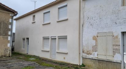 Village house 8 rooms of 165 m² in Corpe (85320)