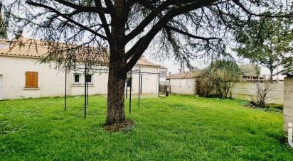 Village house 8 rooms of 165 m² in Corpe (85320)