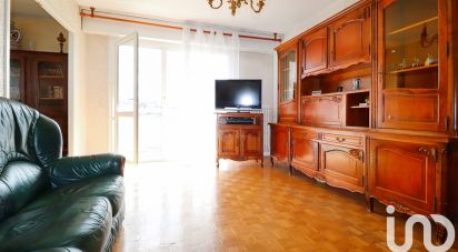Appartement 4 pièces de 80 m² à Saint-Priest-en-Jarez (42270)
