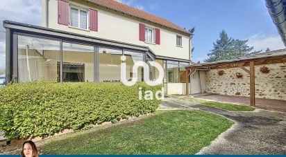 House 9 rooms of 156 m² in Graçay (18310)