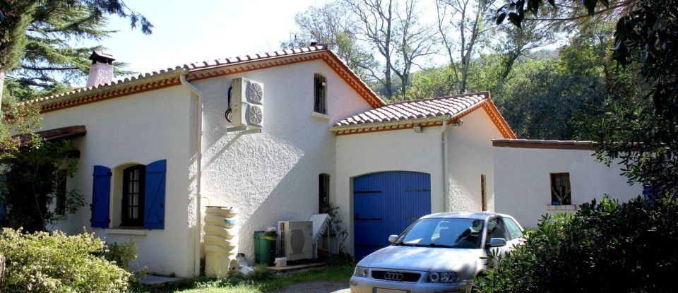 House 6 rooms of 128 m² in Les Cluses (66480)
