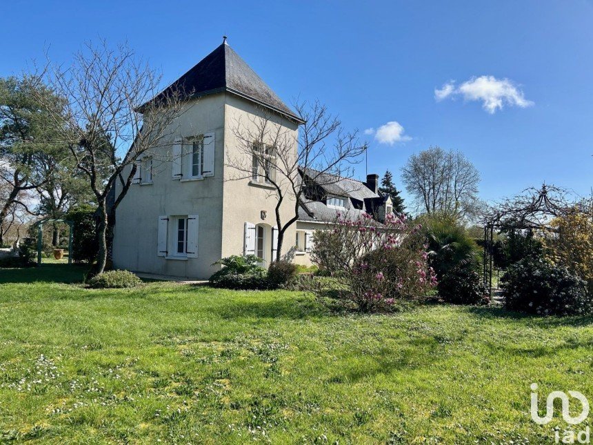 House 6 rooms of 150 m² in Chouzé-sur-Loire (37140)