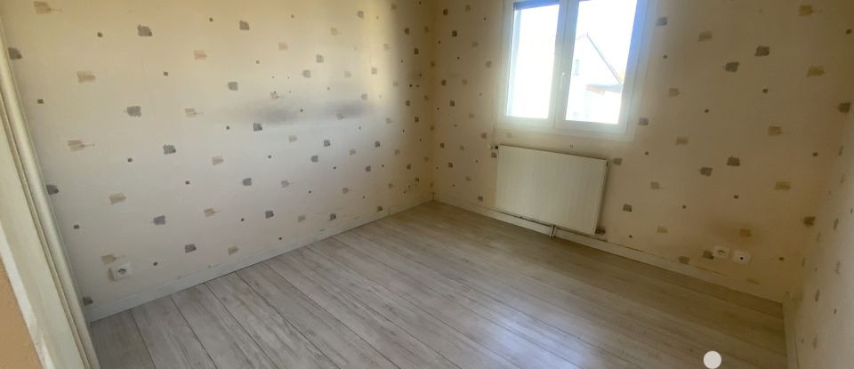 Town house 5 rooms of 90 m² in Buxerolles (86180)