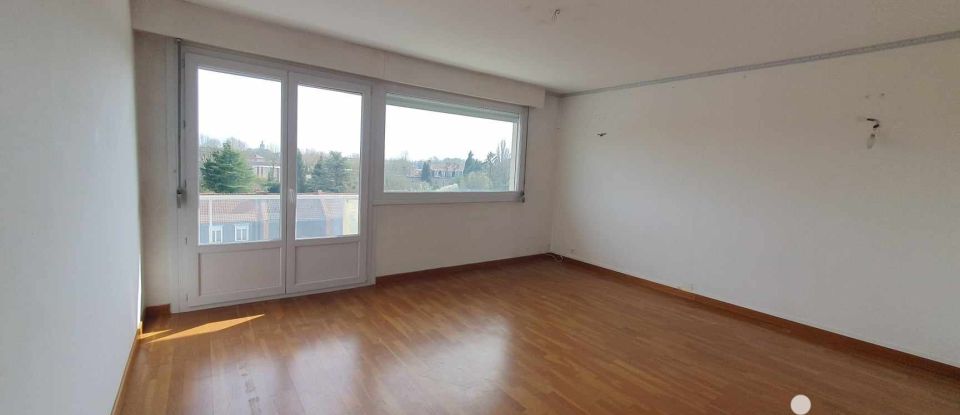Apartment 3 rooms of 68 m² in Douai (59500)