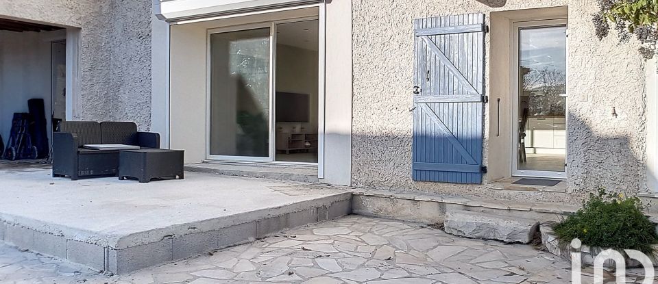 Village house 4 rooms of 89 m² in Marseille (13011)