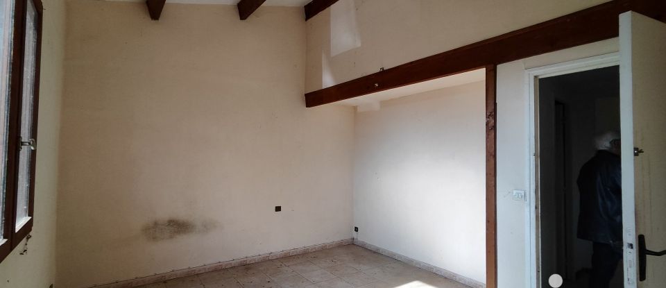 Building in Le Fieu (33230) of 160 m²