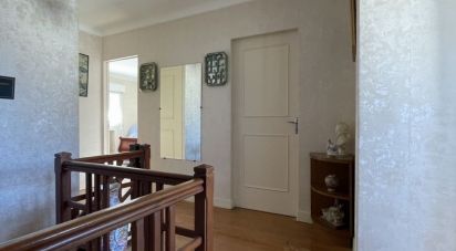 Traditional house 7 rooms of 170 m² in La Rochelle (17000)