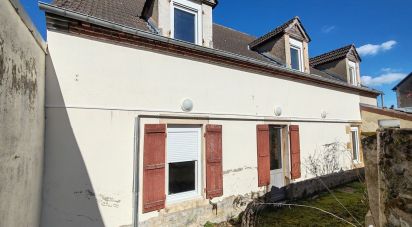 Maison 7 pièces de 201 m² à Dompierre-sur-Besbre (03290)