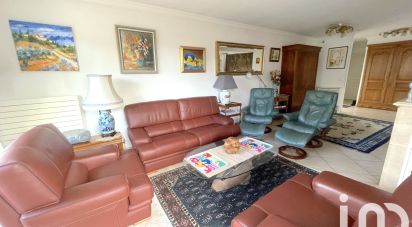 House 7 rooms of 135 m² in Étiolles (91450)