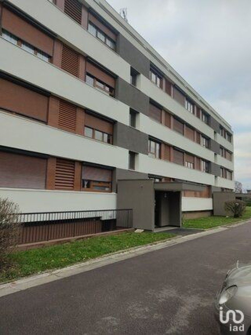 Appartement 3 pièces de 68 m² à Sens (89100)
