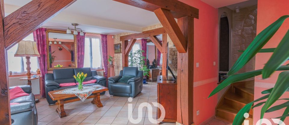 House 6 rooms of 117 m² in Amfreville-sous-les-Monts (27380)
