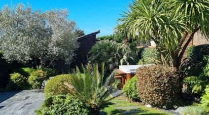 House 7 rooms of 164 m² in Le Haillan (33185)