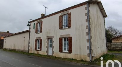 House 5 rooms of 107 m² in Montréverd (85260)