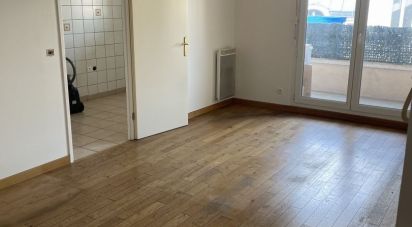 Apartment 3 rooms of 66 m² in Choisy-le-Roi (94600)